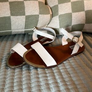 Steve Madden White Sandals